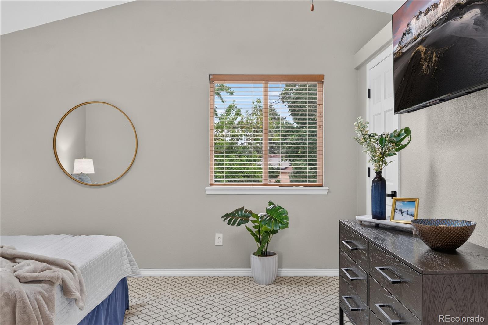 MLS Image #17 for 3856 s gibralter street,aurora, Colorado