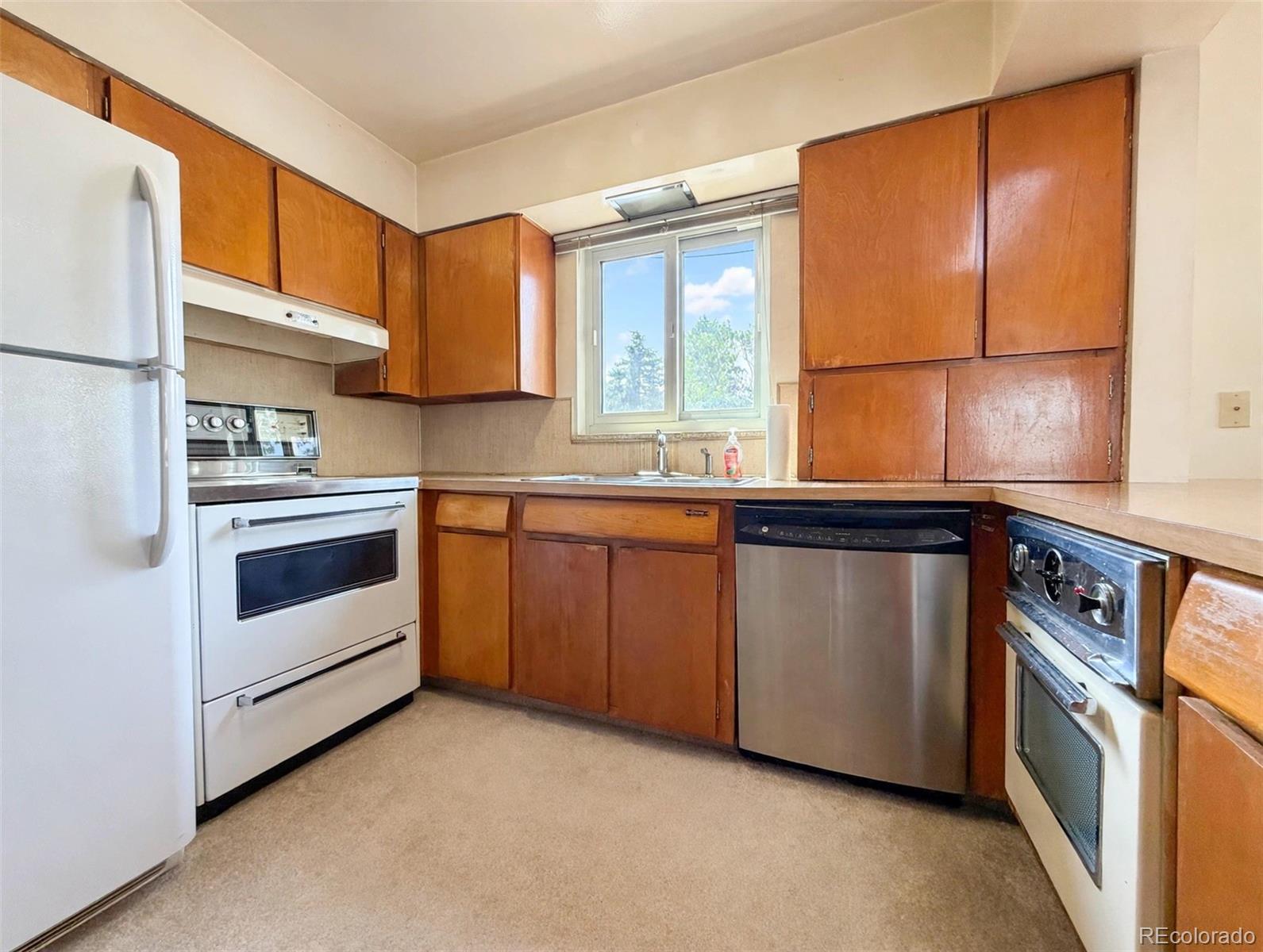 MLS Image #4 for 4464 s galapago street,englewood, Colorado