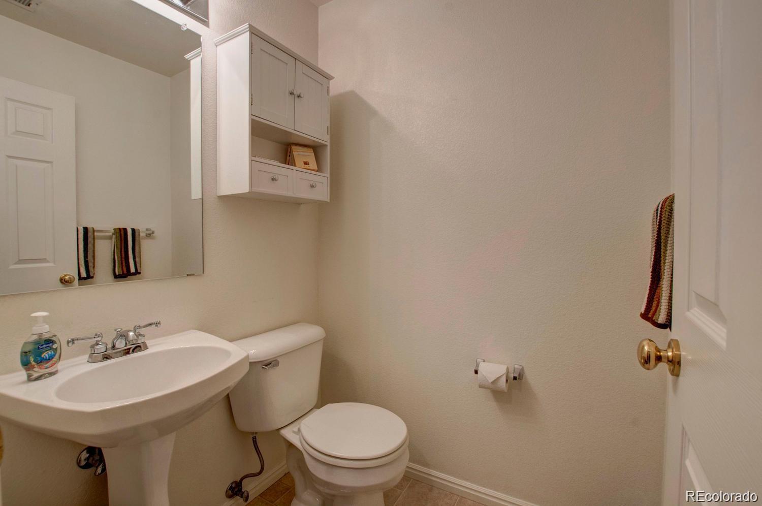MLS Image #19 for 1378 s akron way,denver, Colorado