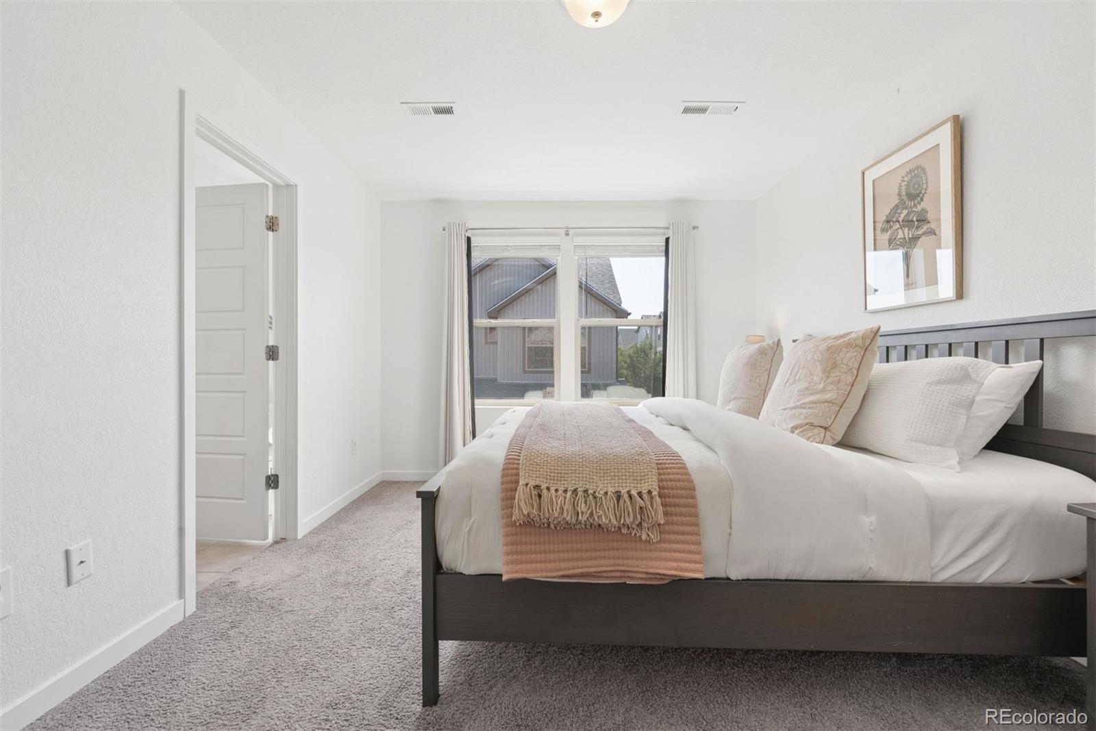 MLS Image #15 for 4876  halifax court,denver, Colorado
