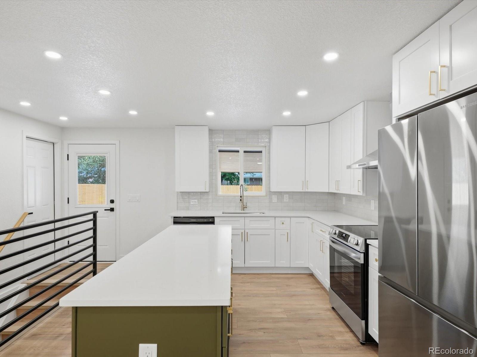 MLS Image #18 for 3455 w powers place,littleton, Colorado