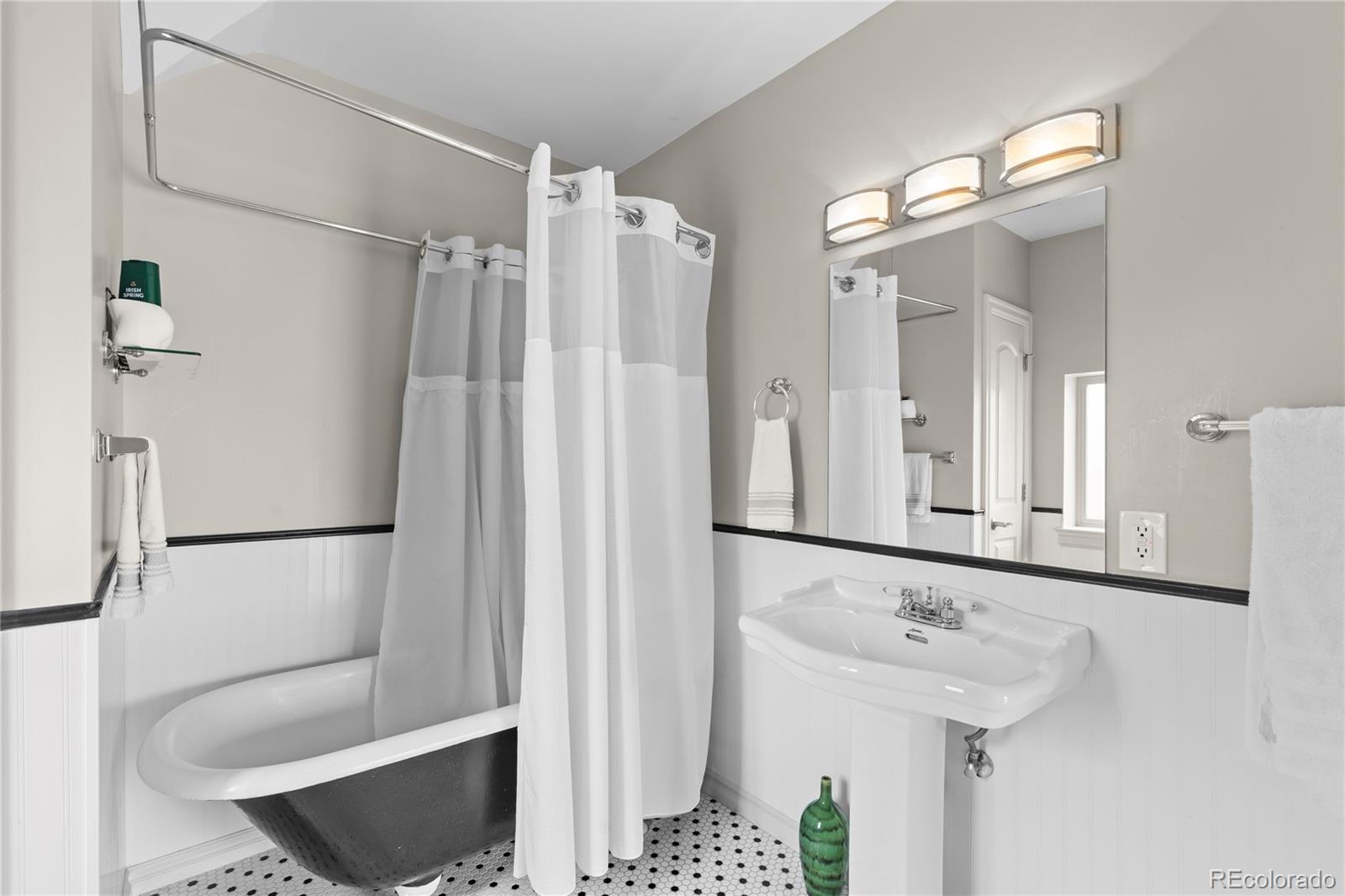 MLS Image #35 for 2021  eliot street,denver, Colorado
