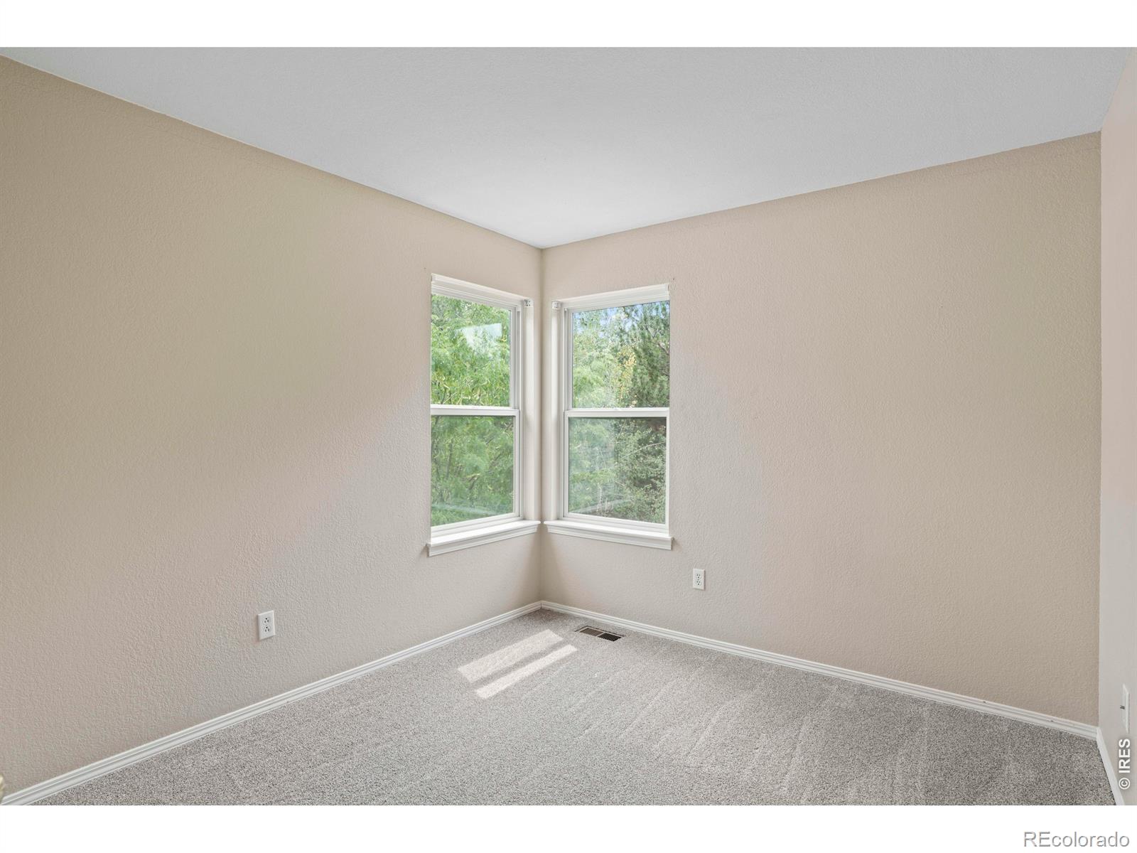 MLS Image #11 for 3854  foothills drive,loveland, Colorado