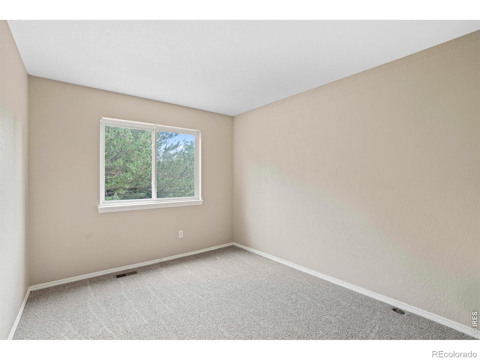 MLS Image #9 for 3854  foothills drive,loveland, Colorado