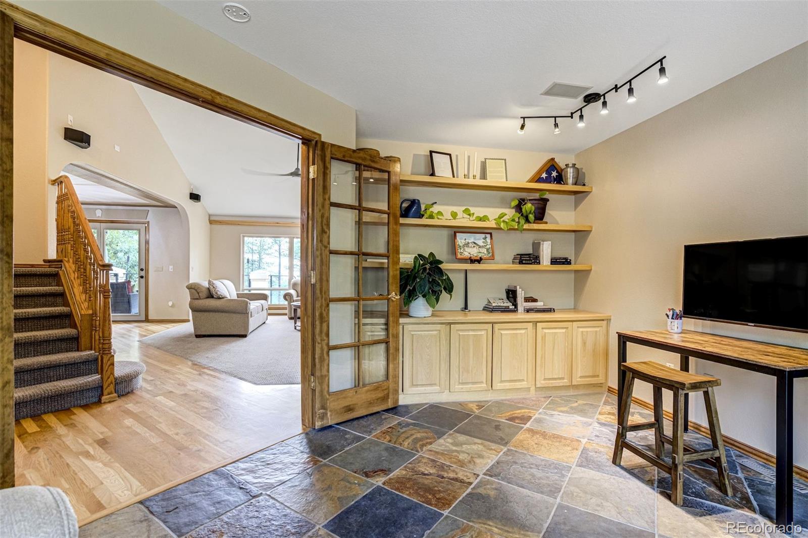 MLS Image #18 for 1851  gore drive,larkspur, Colorado