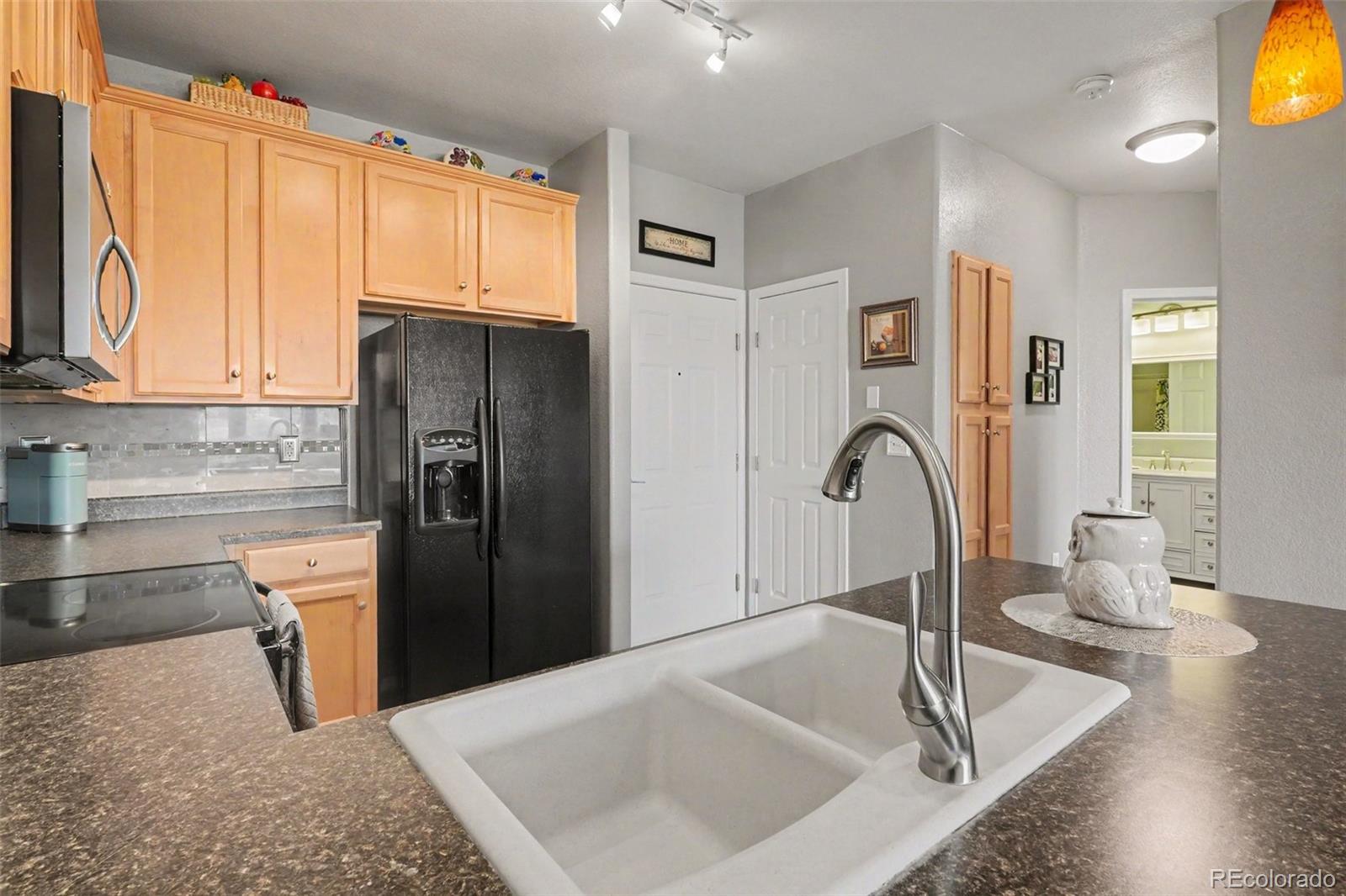 MLS Image #7 for 15540  canyon gulch lane 208,englewood, Colorado