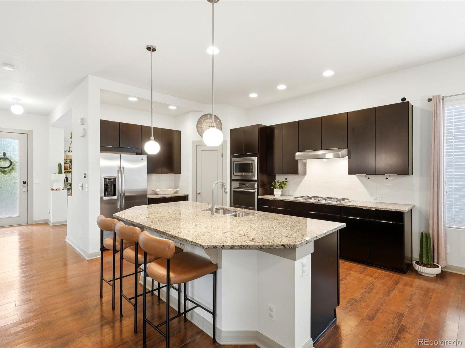 MLS Image #10 for 1938 w 67th avenue,denver, Colorado