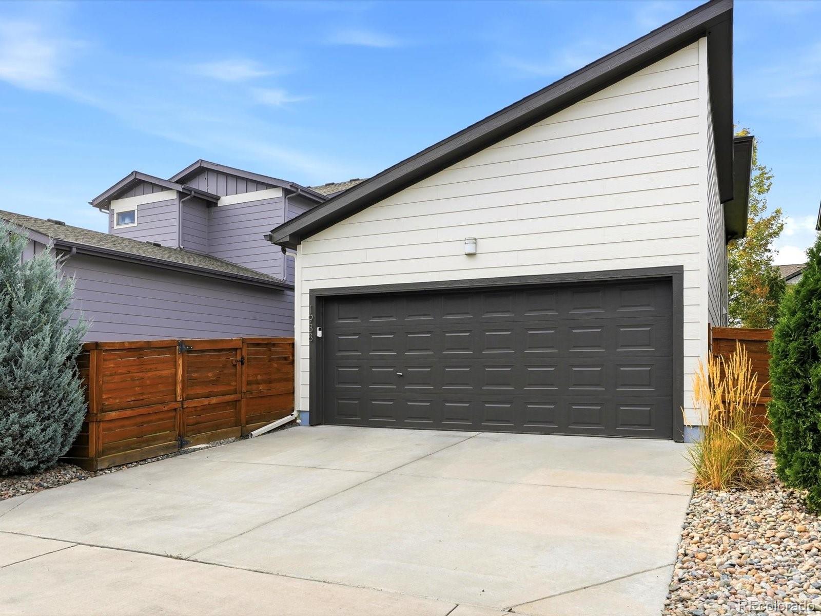 MLS Image #36 for 1938 w 67th avenue,denver, Colorado