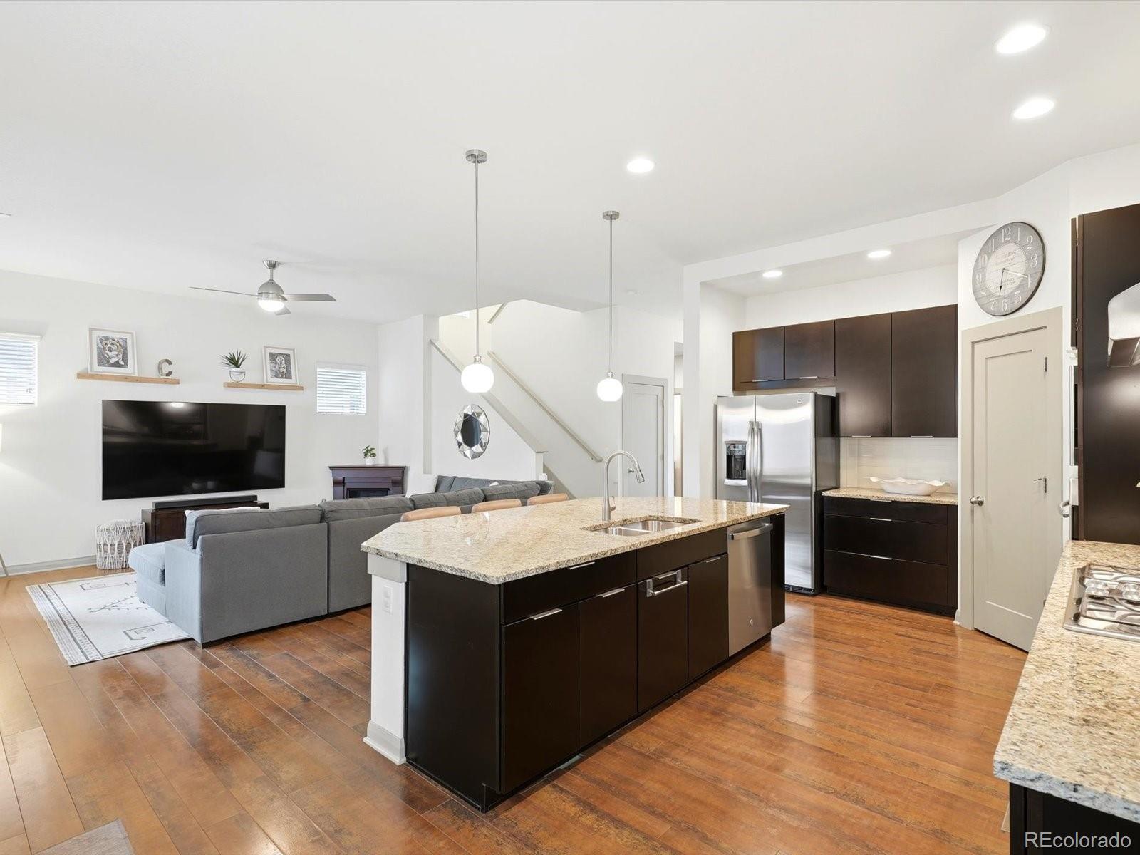MLS Image #9 for 1938 w 67th avenue,denver, Colorado