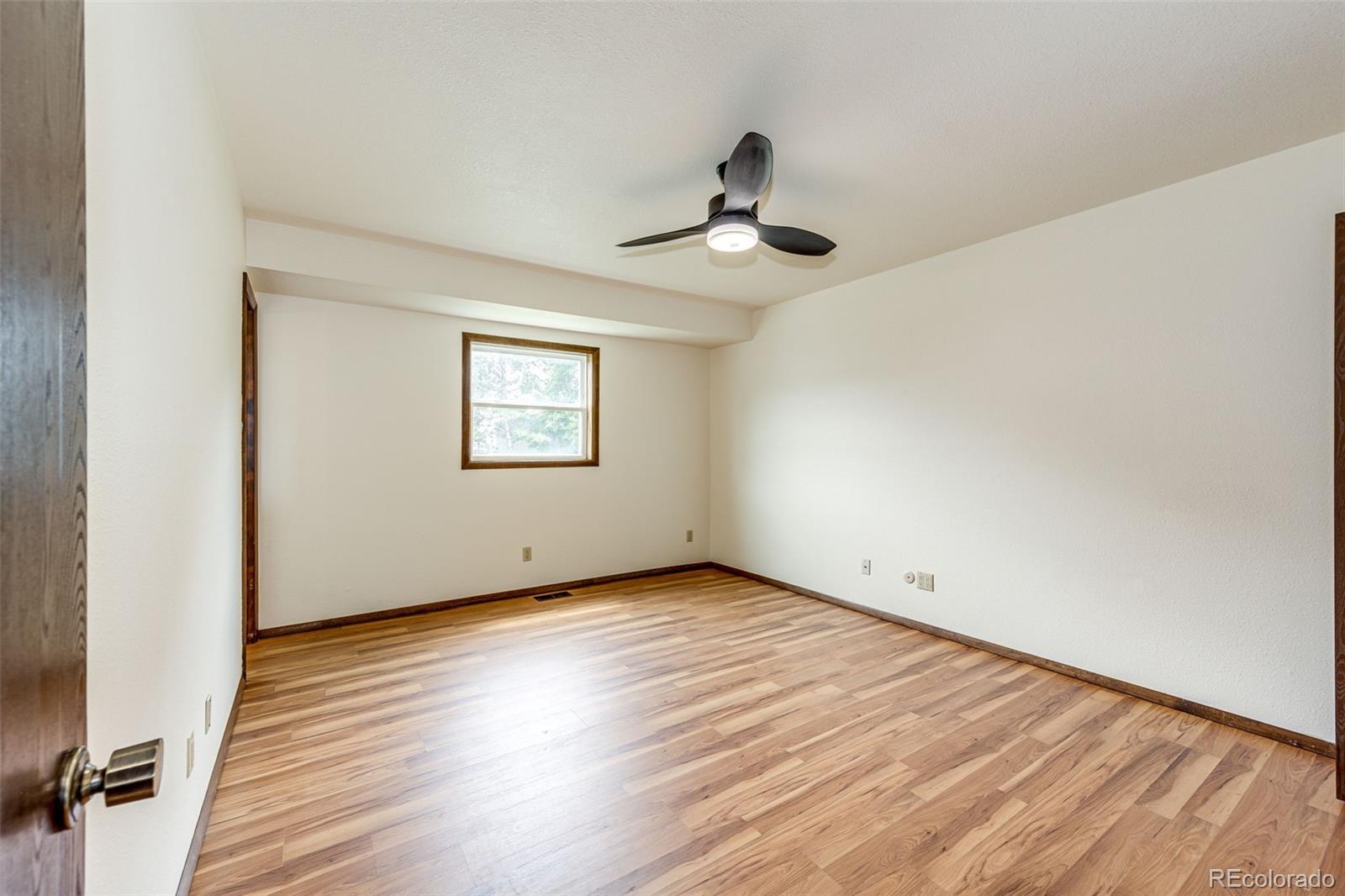 MLS Image #15 for 1819  senter avenue,burlington, Colorado