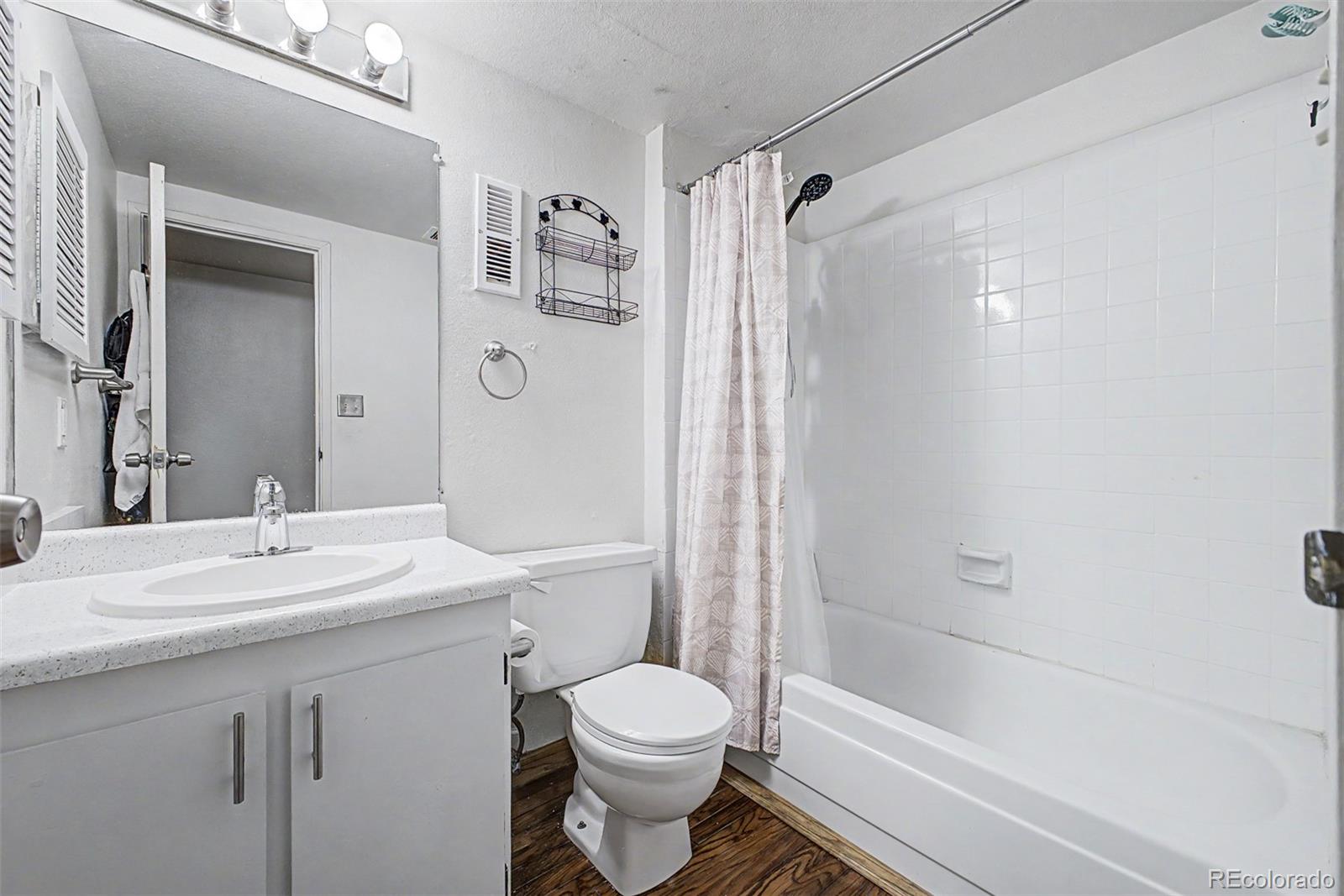 MLS Image #13 for 14142 e colorado drive,aurora, Colorado