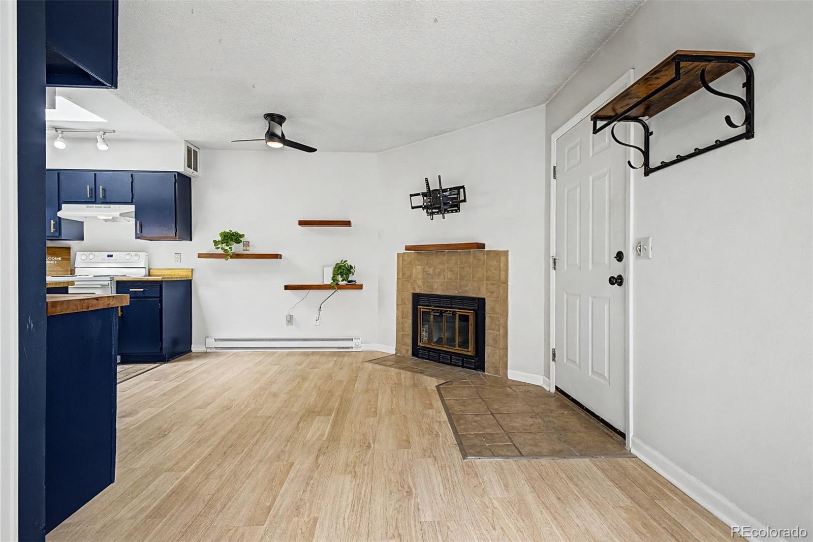 MLS Image #2 for 1845  kendall street 316d,denver, Colorado