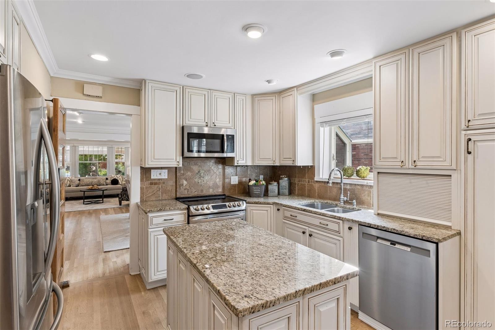 MLS Image #11 for 345 s williams street,denver, Colorado