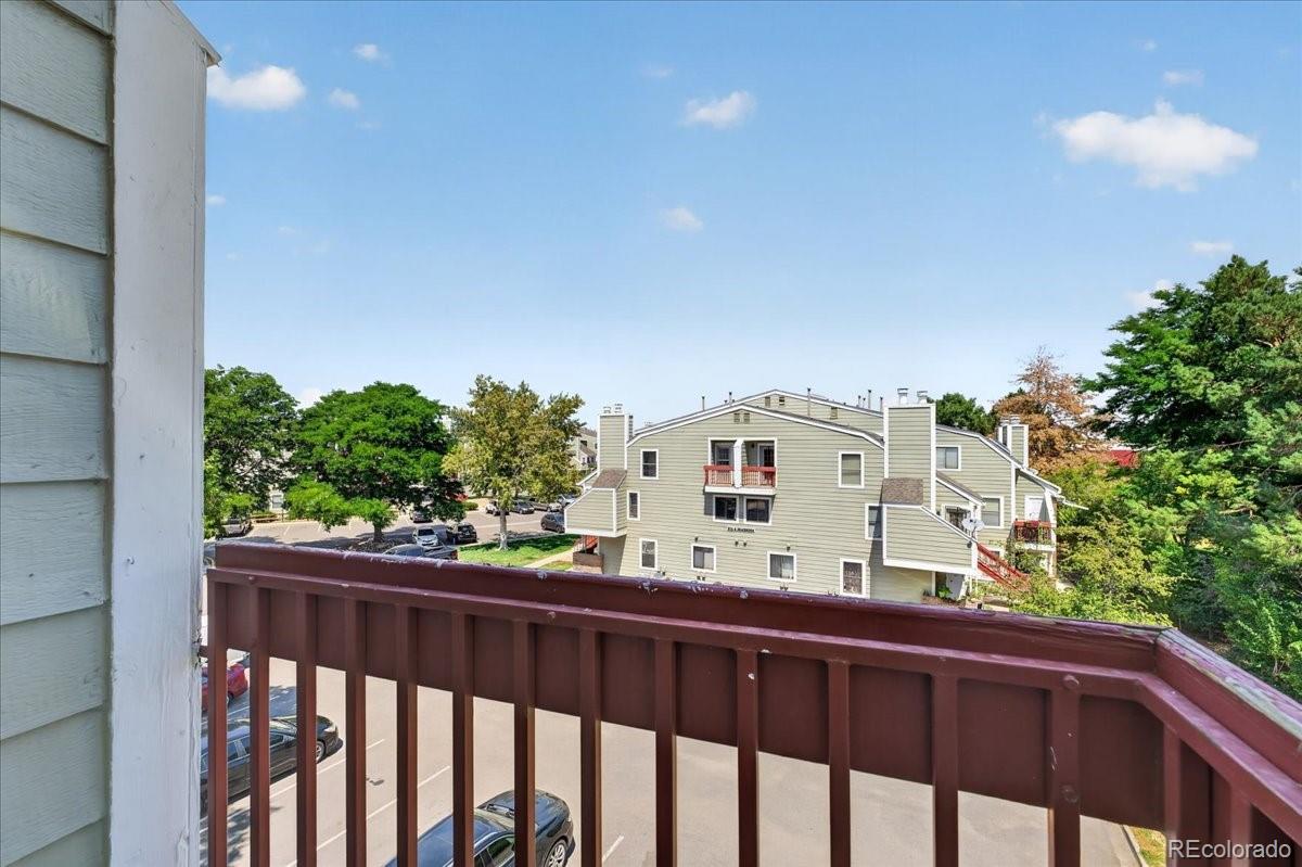 MLS Image #19 for 982 s dearborn way,aurora, Colorado