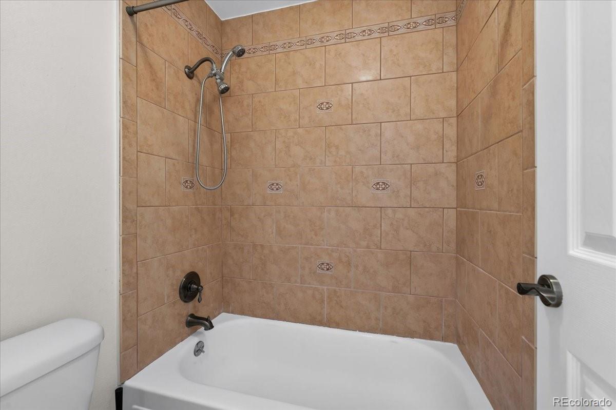 MLS Image #26 for 982 s dearborn way,aurora, Colorado