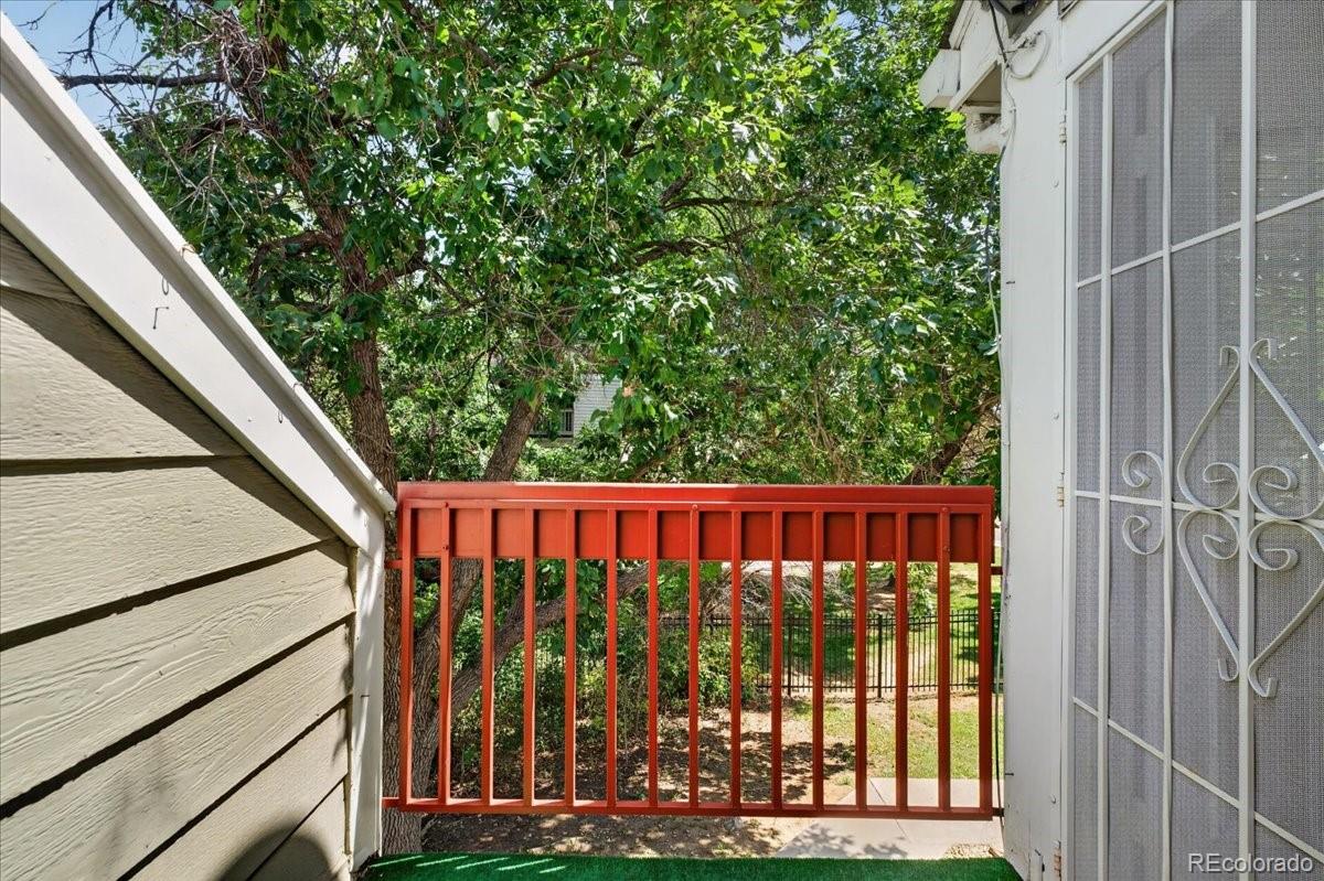 MLS Image #5 for 982 s dearborn way,aurora, Colorado