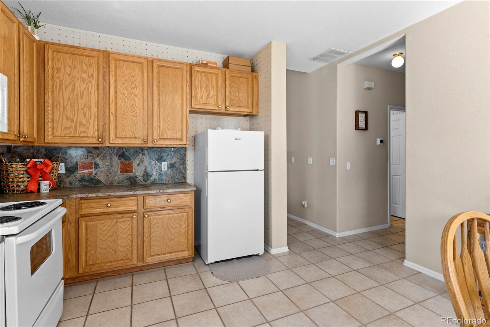 MLS Image #11 for 18531 e vassar drive,aurora, Colorado