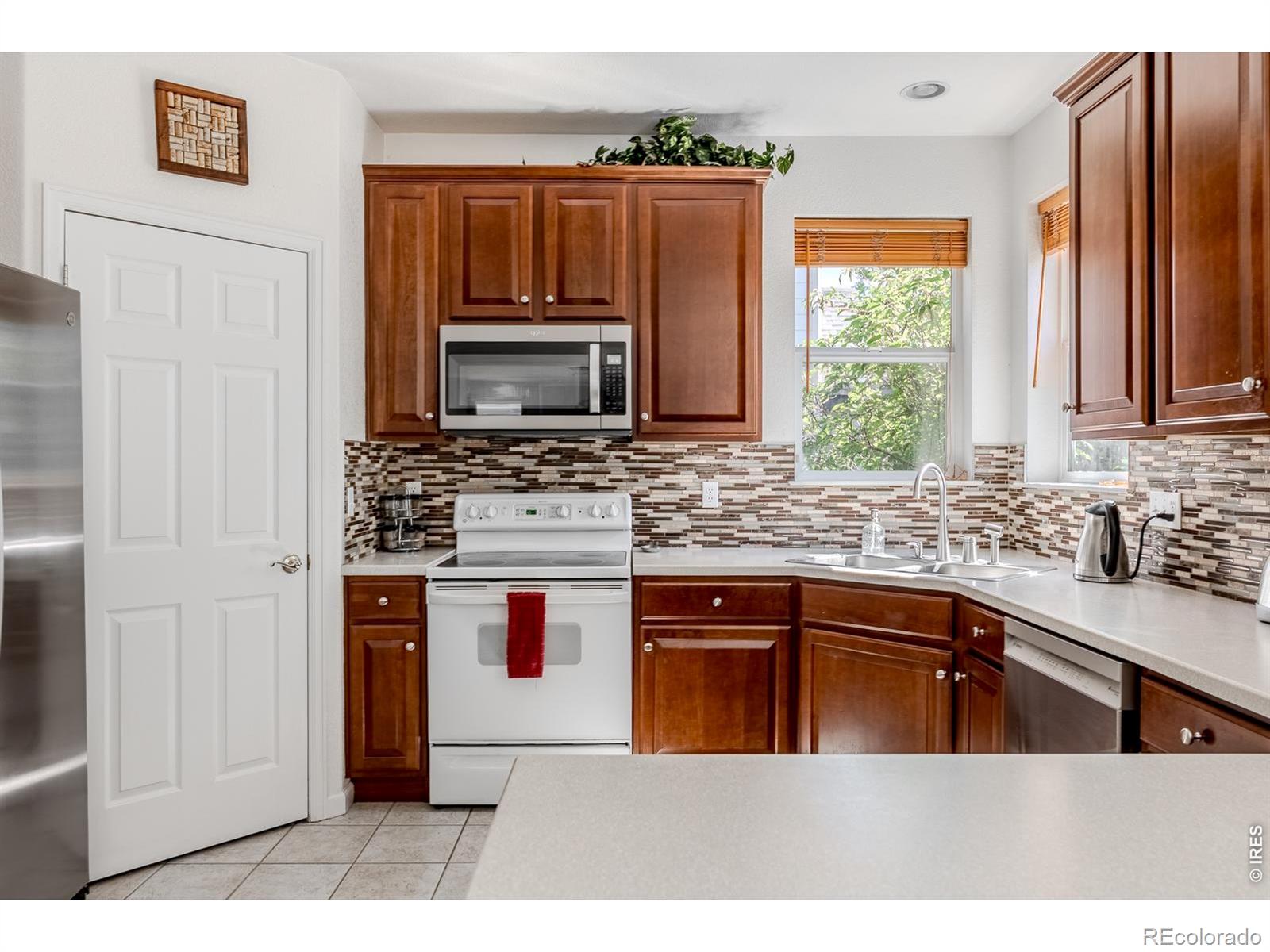 MLS Image #17 for 12892  harmony parkway,denver, Colorado