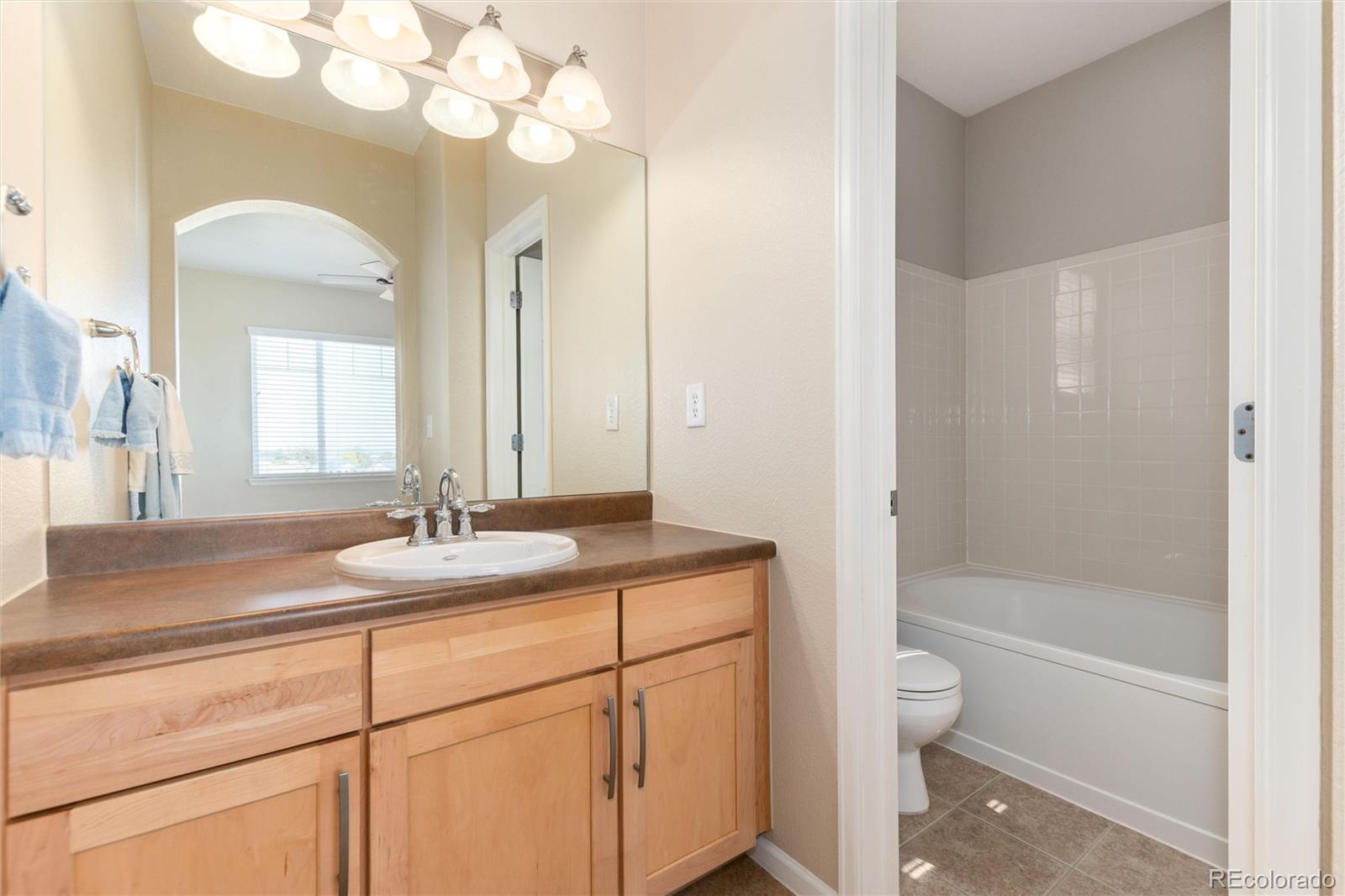 MLS Image #14 for 13052 e grant circle,thornton, Colorado