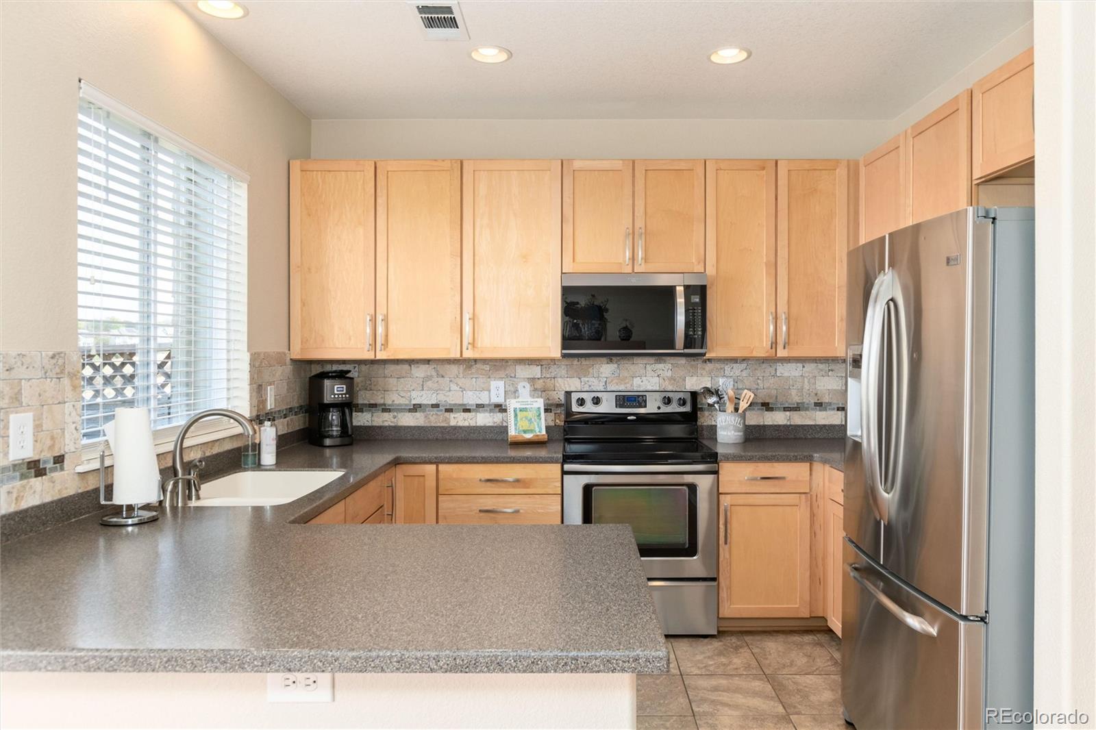 MLS Image #8 for 13052 e grant circle,thornton, Colorado