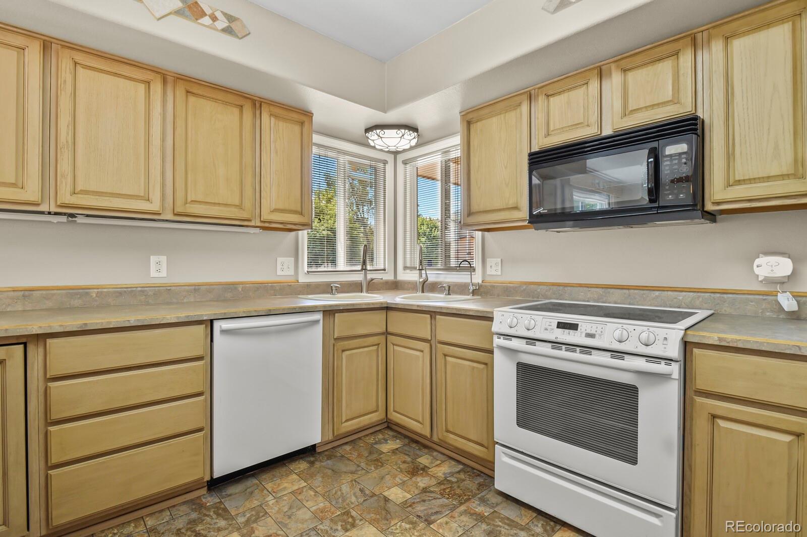 MLS Image #11 for 930 s hoover avenue,fort lupton, Colorado