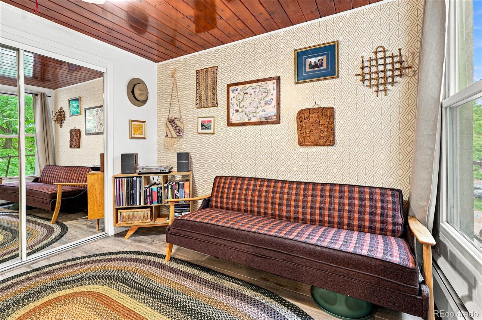 MLS Image #26 for 1343 n high street,denver, Colorado