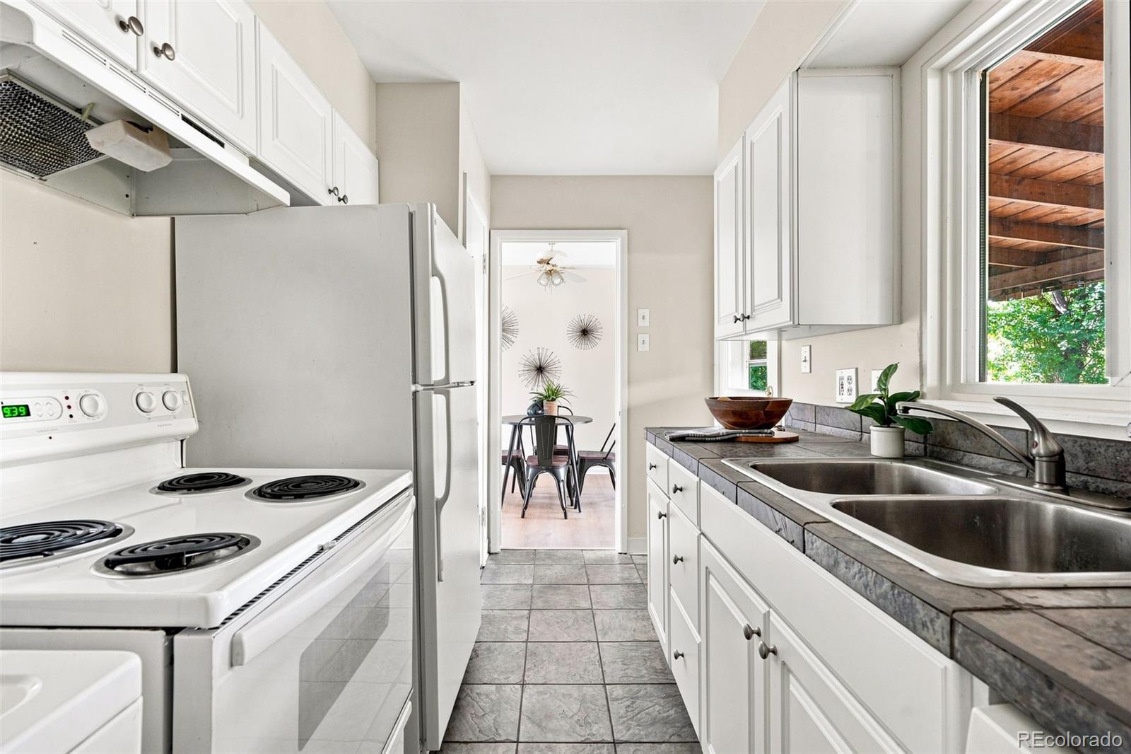 MLS Image #7 for 3031 s glencoe street,denver, Colorado