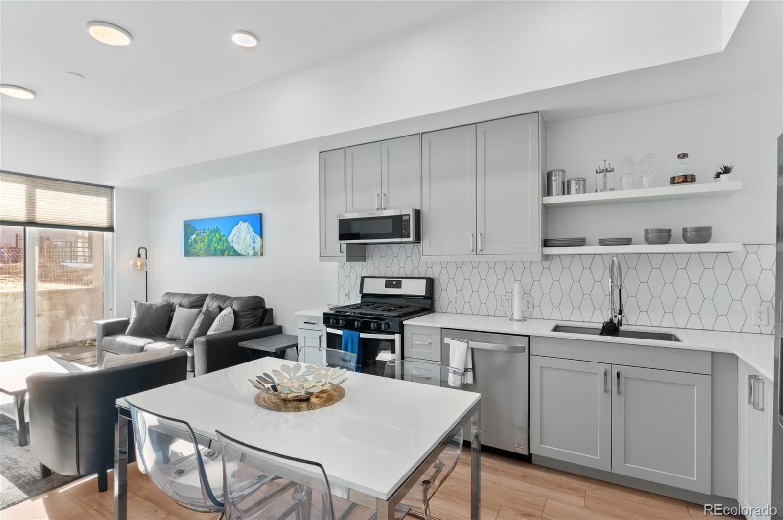 MLS Image #6 for 2876 w 53rd avenue,denver, Colorado