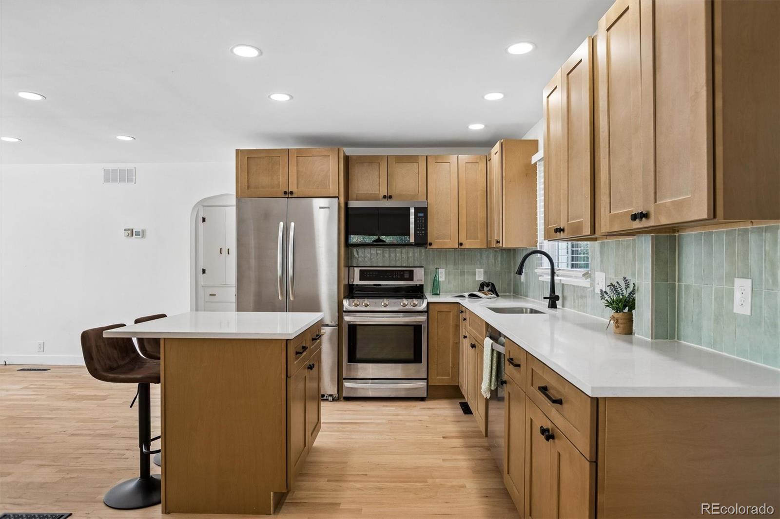 MLS Image #5 for 2557  kendall street,edgewater, Colorado