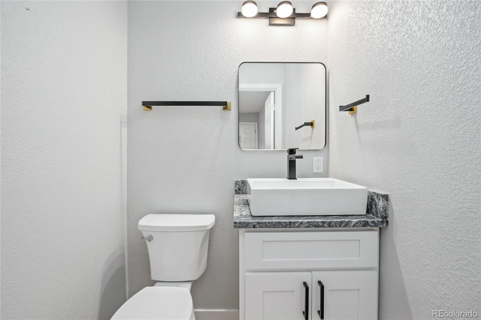 MLS Image #21 for 3226 s oneida way,denver, Colorado