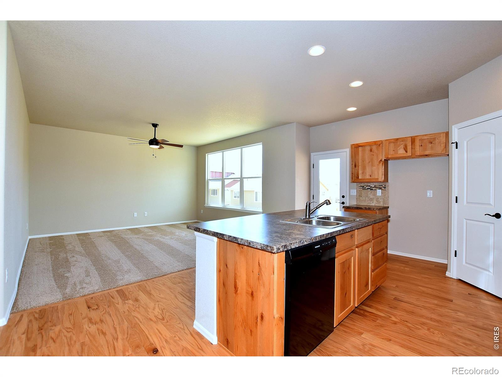 MLS Image #12 for 2424  juno lane,johnstown, Colorado