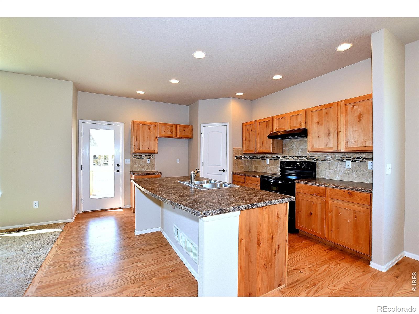MLS Image #13 for 2424  juno lane,johnstown, Colorado