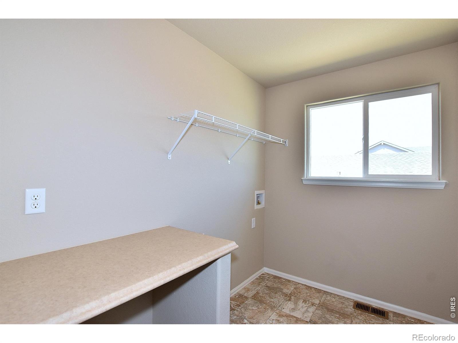 MLS Image #27 for 2424  juno lane,johnstown, Colorado