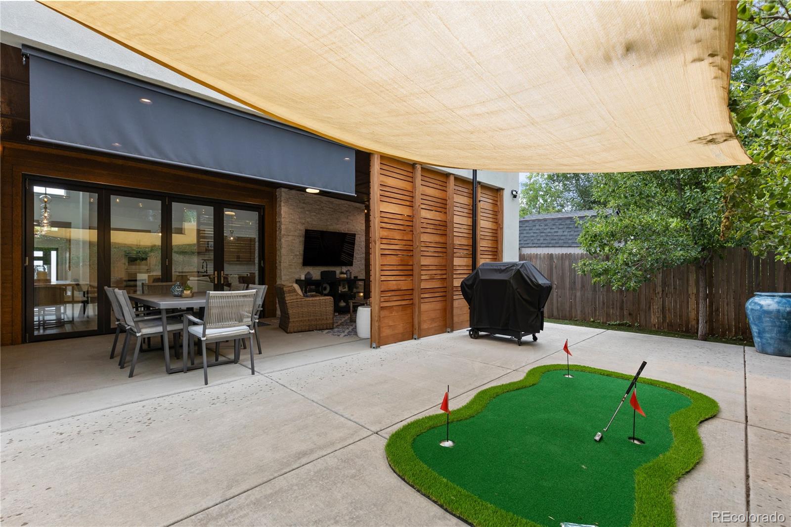 MLS Image #1 for 2901 s bellaire street,denver, Colorado