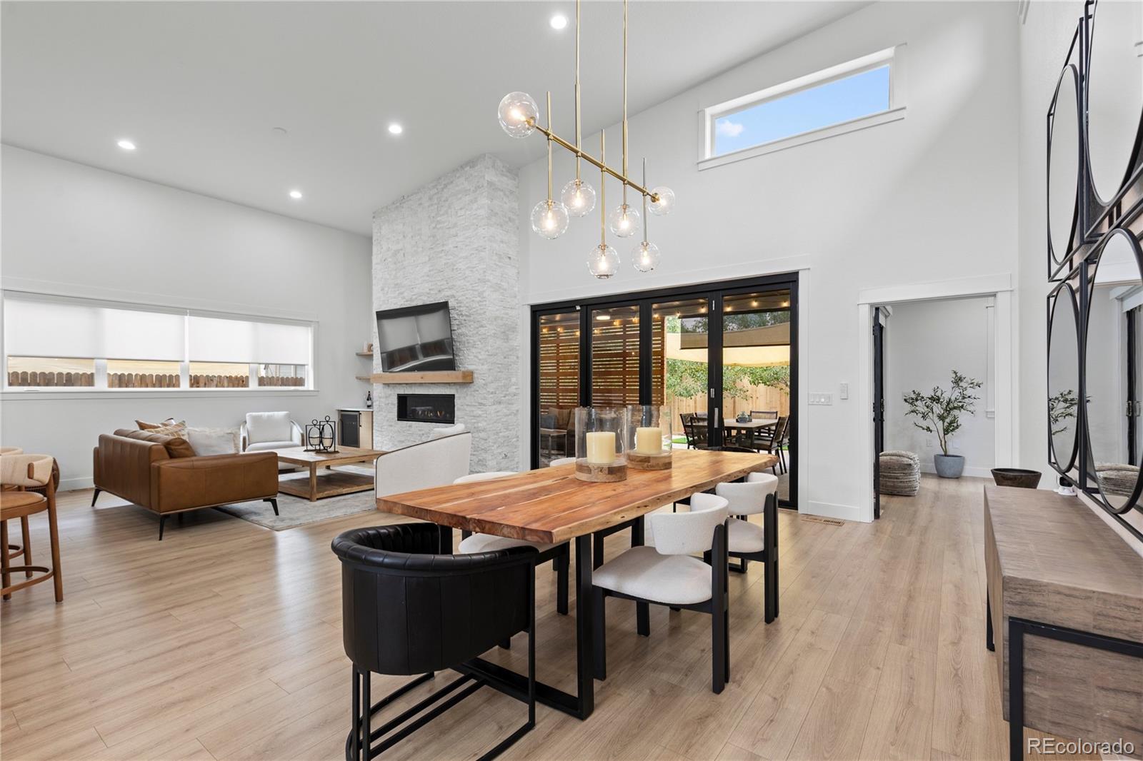 MLS Image #13 for 2901 s bellaire street,denver, Colorado
