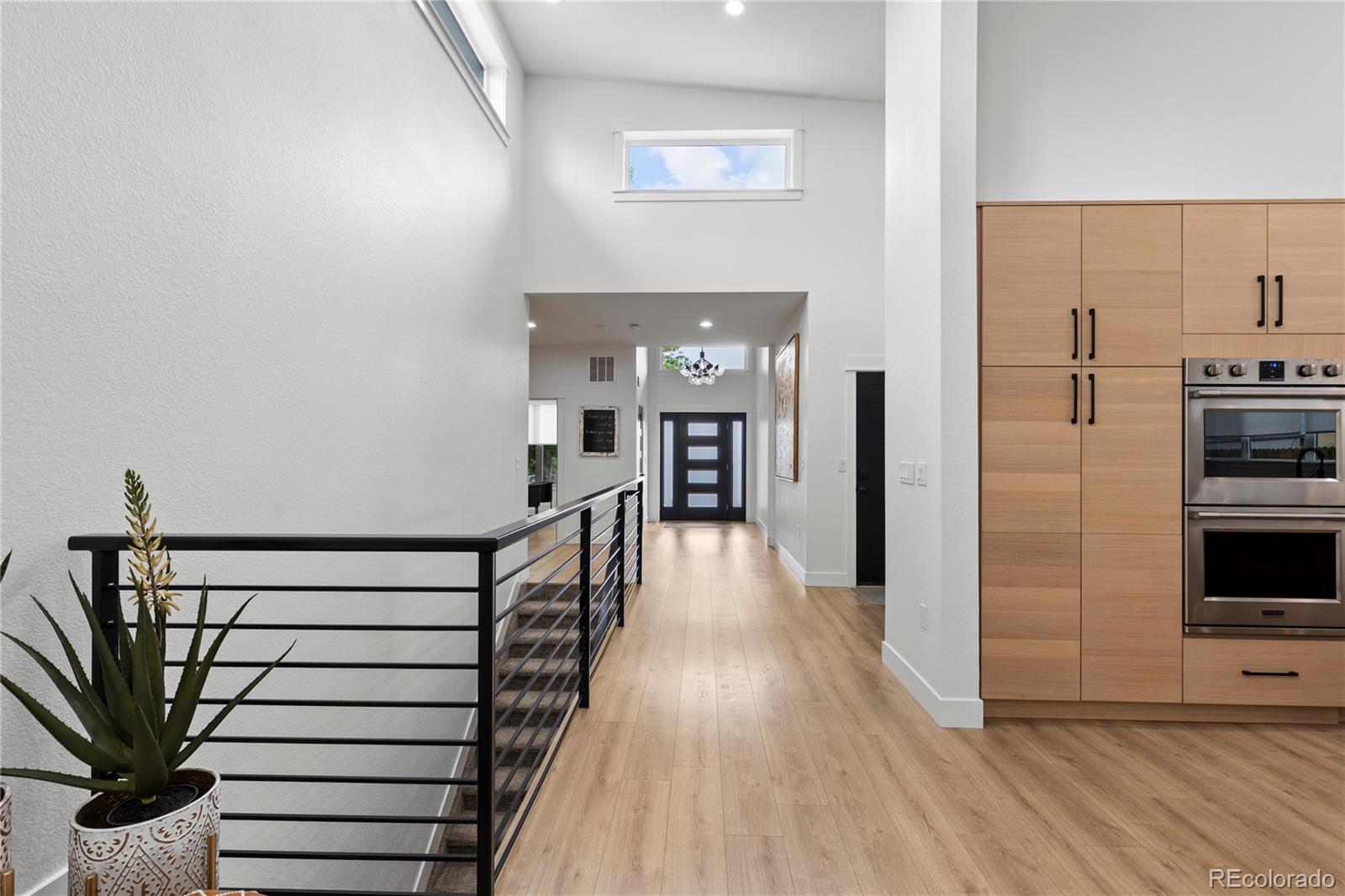 MLS Image #22 for 2901 s bellaire street,denver, Colorado