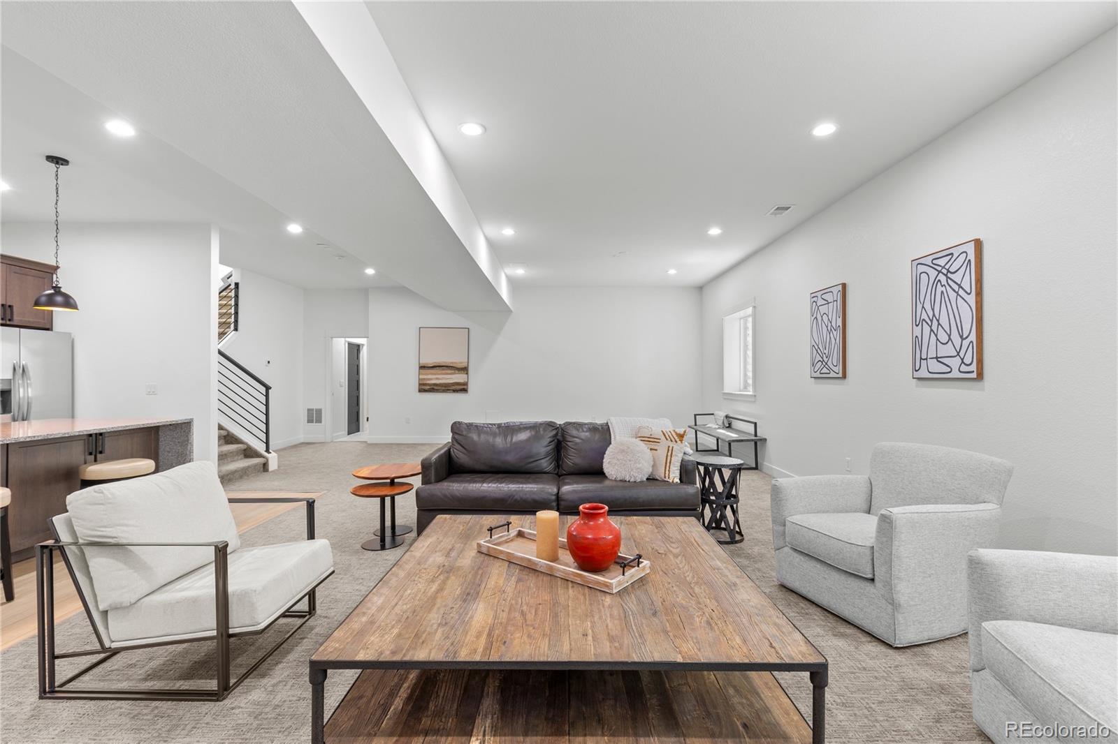 MLS Image #33 for 2901 s bellaire street,denver, Colorado