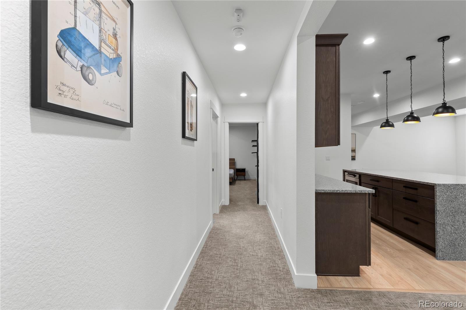 MLS Image #39 for 2901 s bellaire street,denver, Colorado