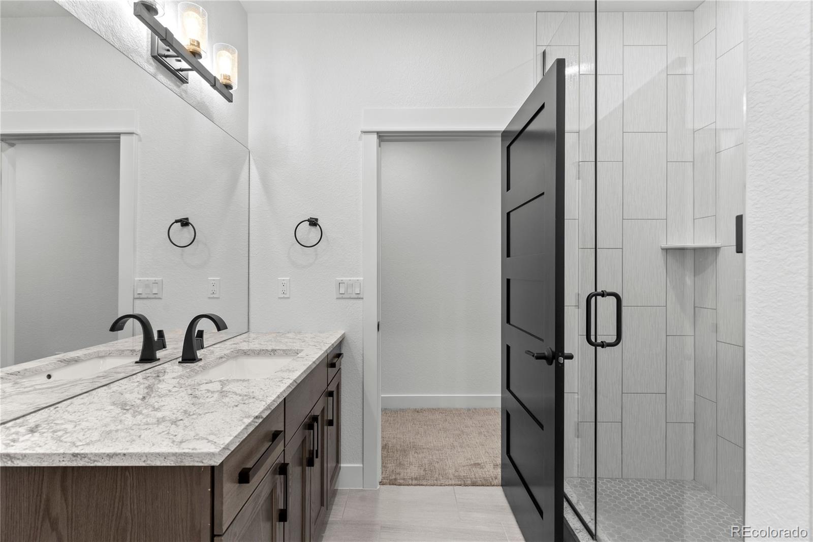 MLS Image #41 for 2901 s bellaire street,denver, Colorado