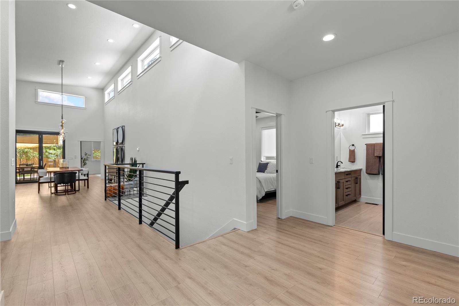 MLS Image #7 for 2901 s bellaire street,denver, Colorado