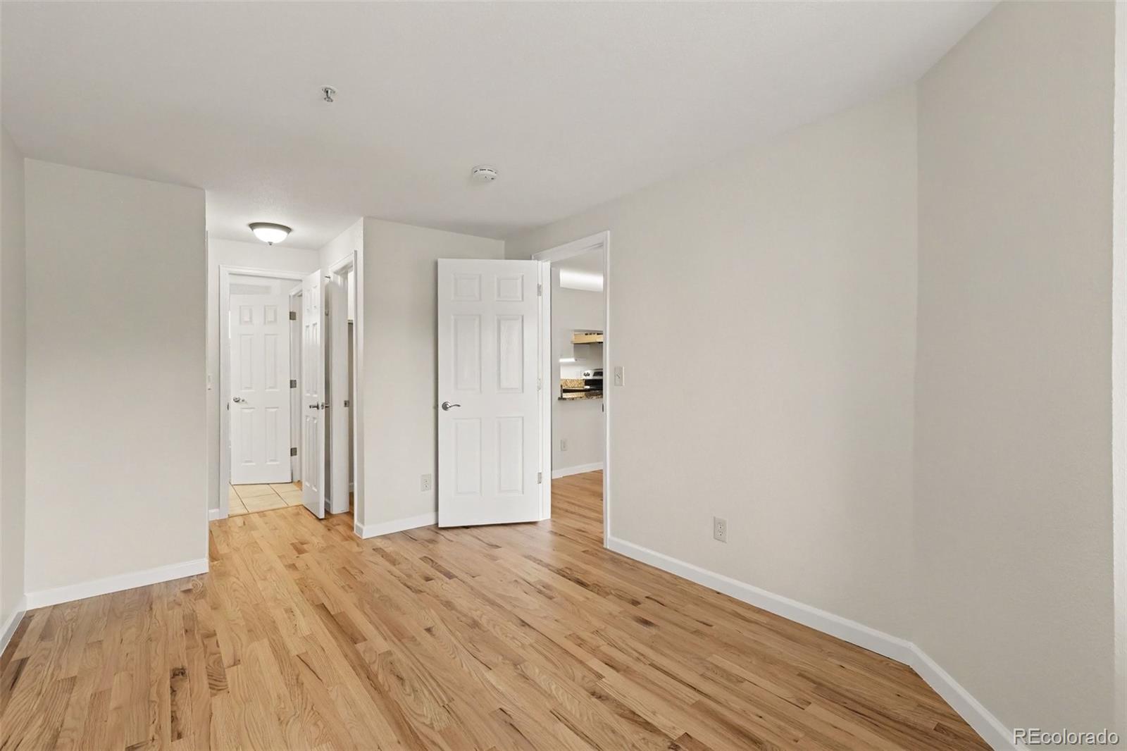 MLS Image #20 for 2201  pearl street,boulder, Colorado