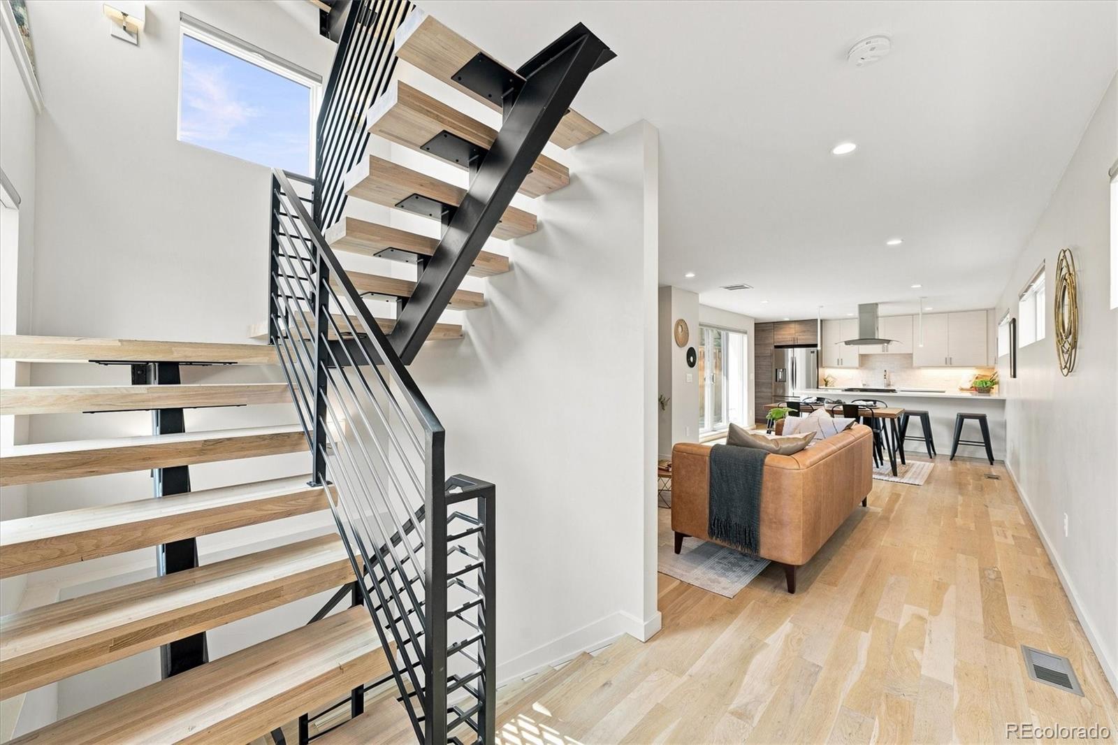 MLS Image #13 for 1415  irving street,denver, Colorado