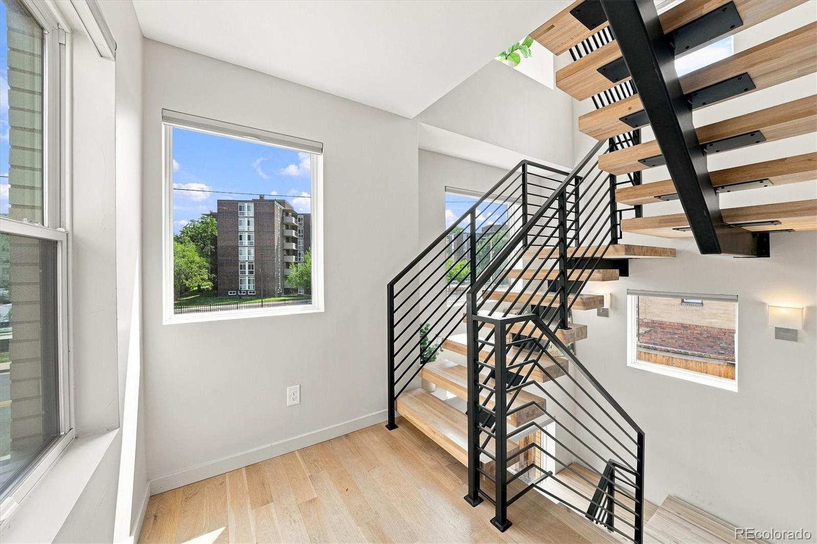 MLS Image #14 for 1415  irving street,denver, Colorado