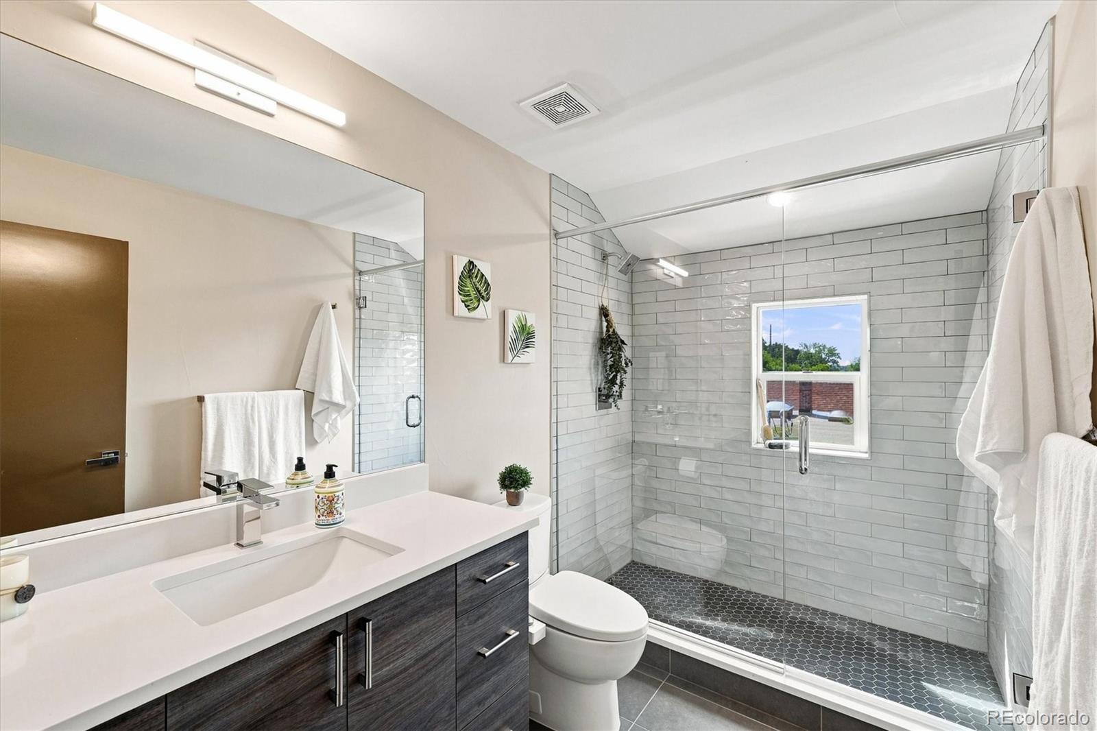 MLS Image #29 for 1415  irving street,denver, Colorado