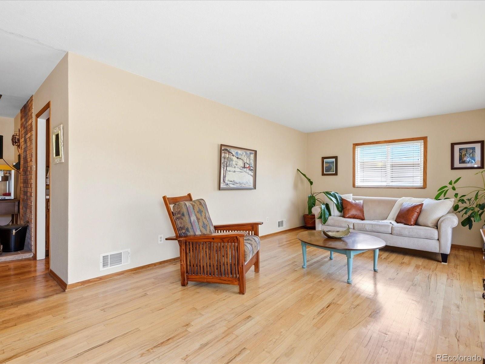 MLS Image #16 for 3415 s hudson way,denver, Colorado