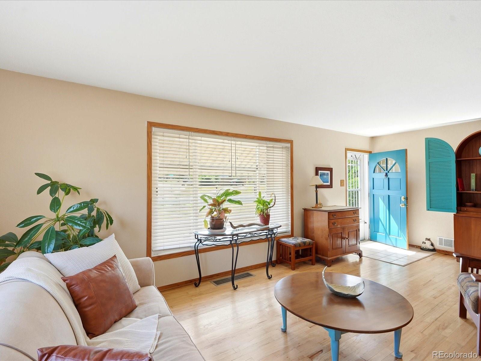 MLS Image #20 for 3415 s hudson way,denver, Colorado