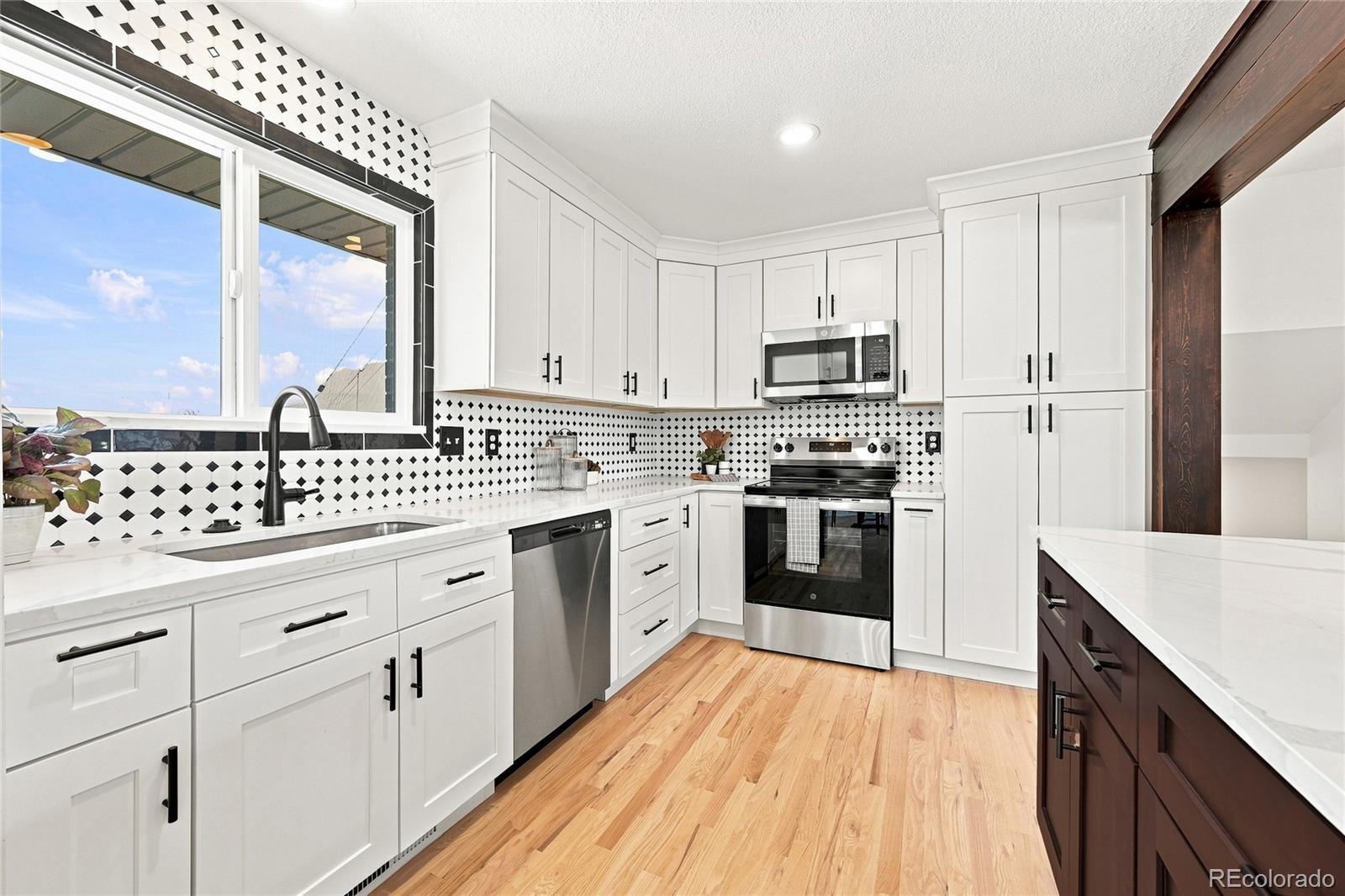 MLS Image #11 for 10783 w 9th place,denver, Colorado