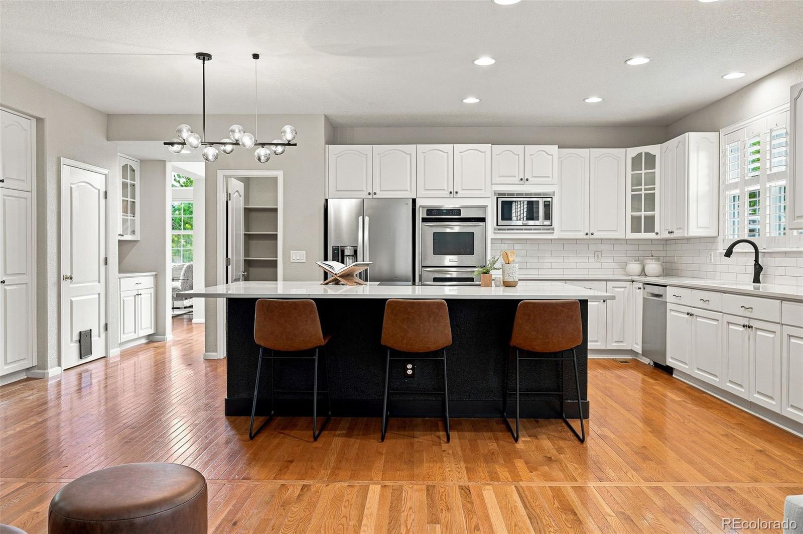 MLS Image #11 for 10720  briarglen circle,littleton, Colorado