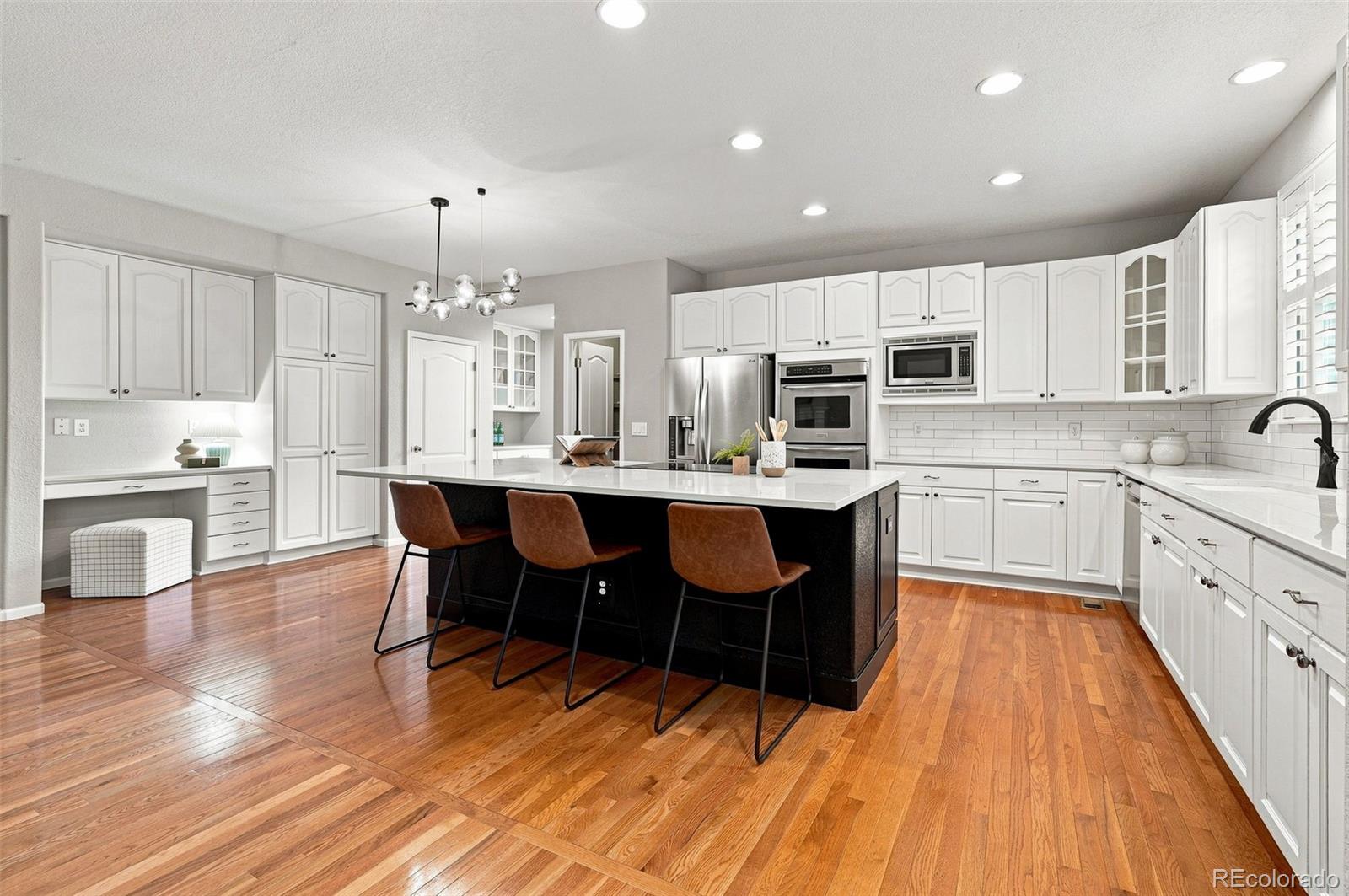 MLS Image #12 for 10720  briarglen circle,littleton, Colorado