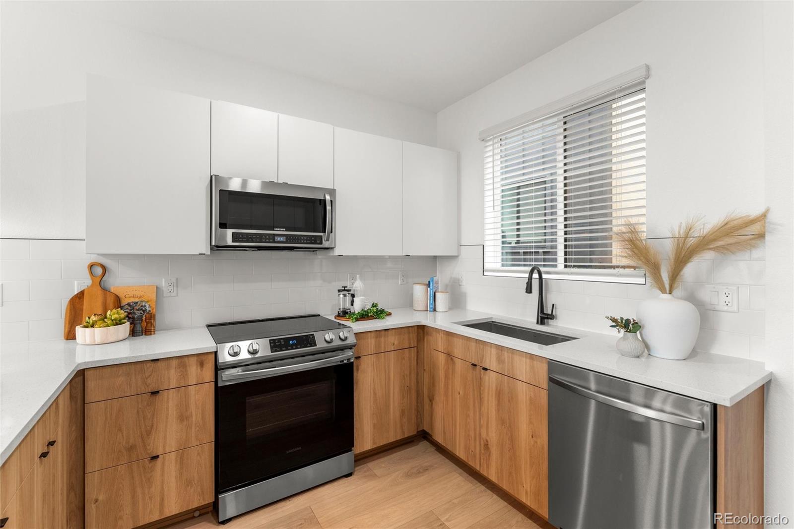 MLS Image #12 for 5128 w 26th avenue,denver, Colorado